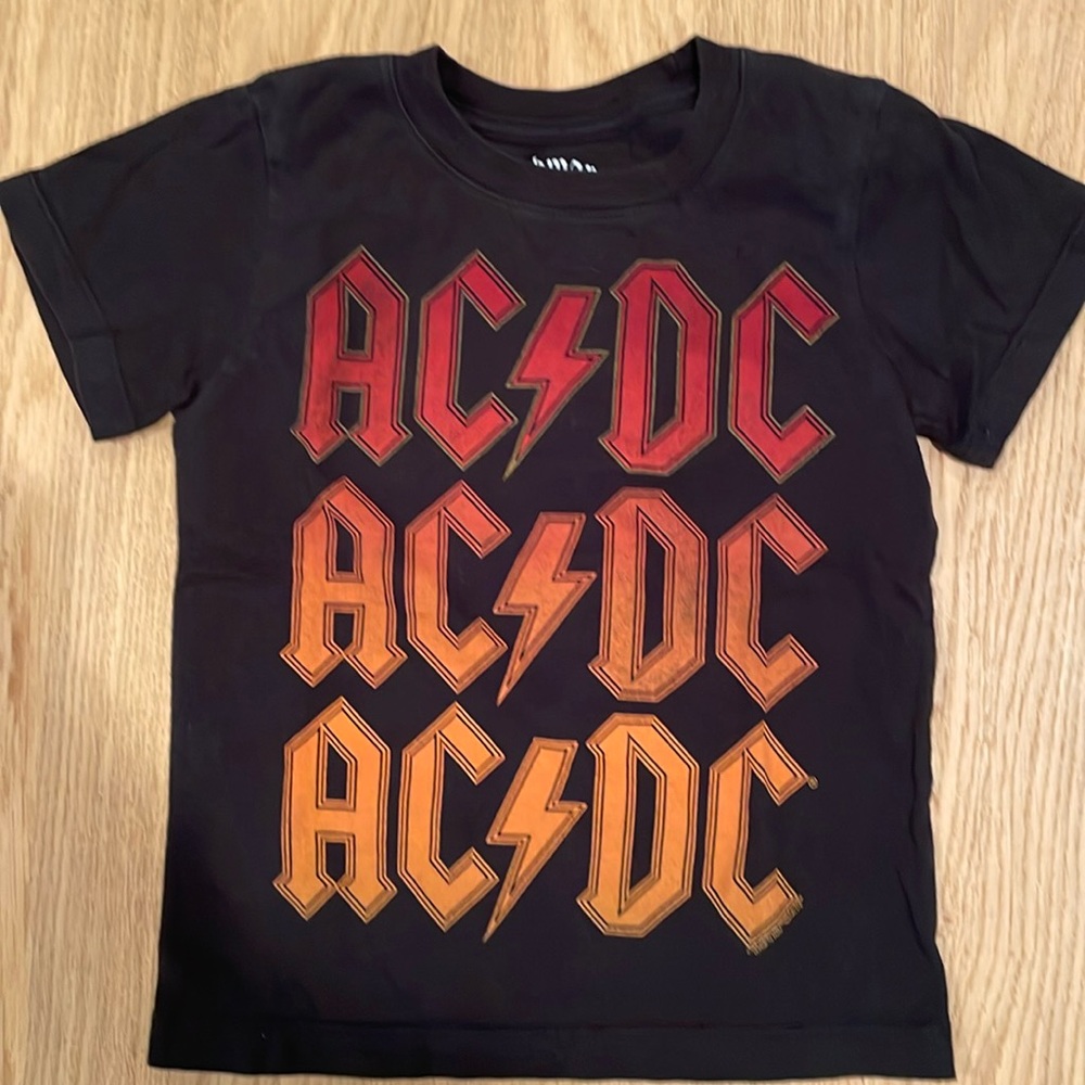Kids 5T AC/DC shirt